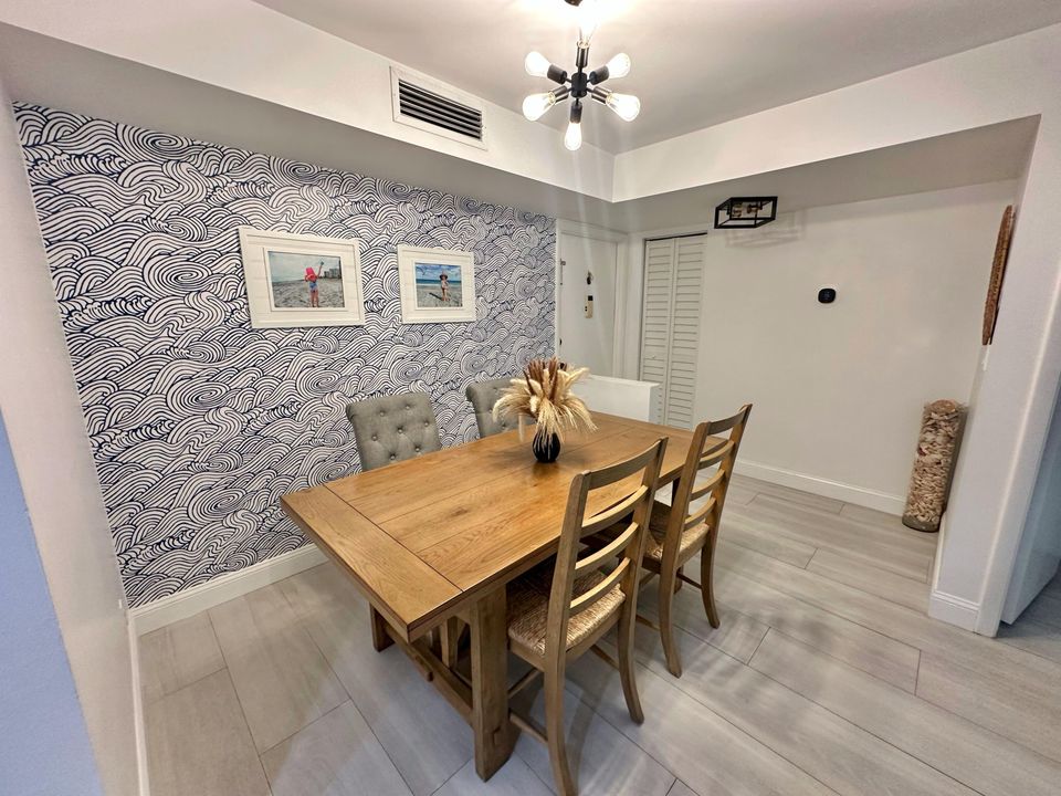 For Rent: $4,000 (2 beds, 2 baths, 1247 Square Feet)