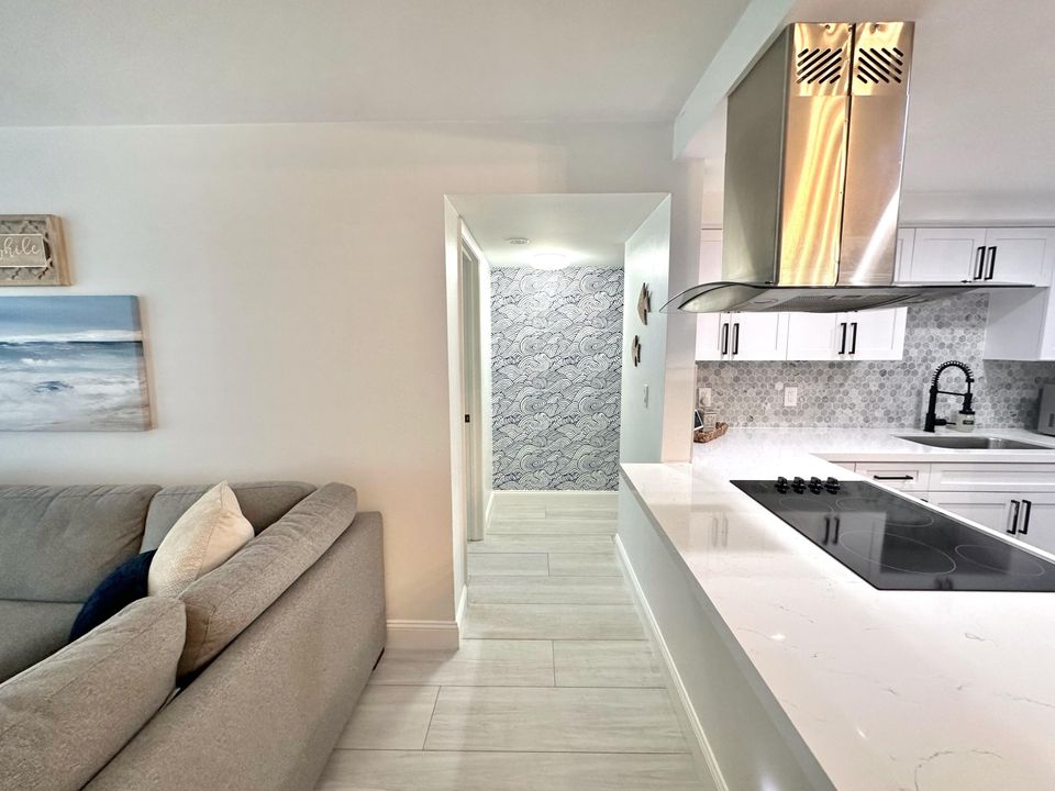 For Rent: $4,000 (2 beds, 2 baths, 1247 Square Feet)