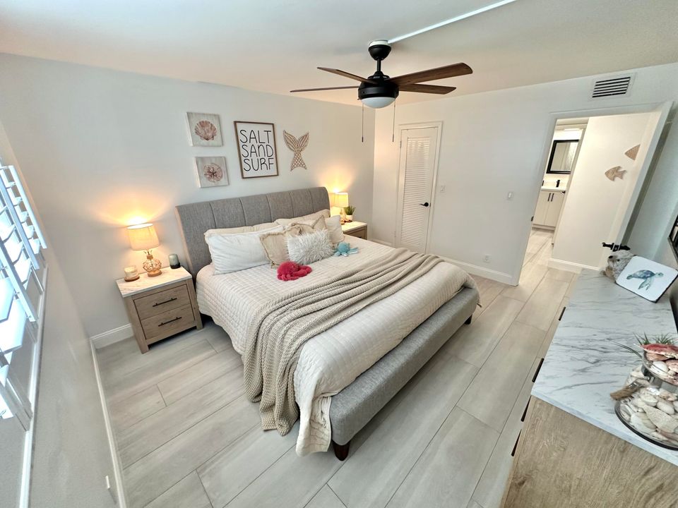 For Rent: $4,000 (2 beds, 2 baths, 1247 Square Feet)