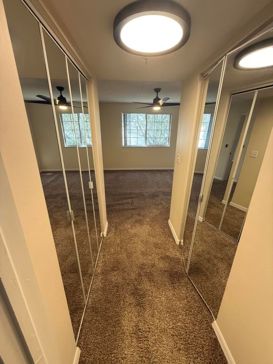 В аренду: $2,300 (2 спален, 2 ванн, 1107 Квадратных фут)