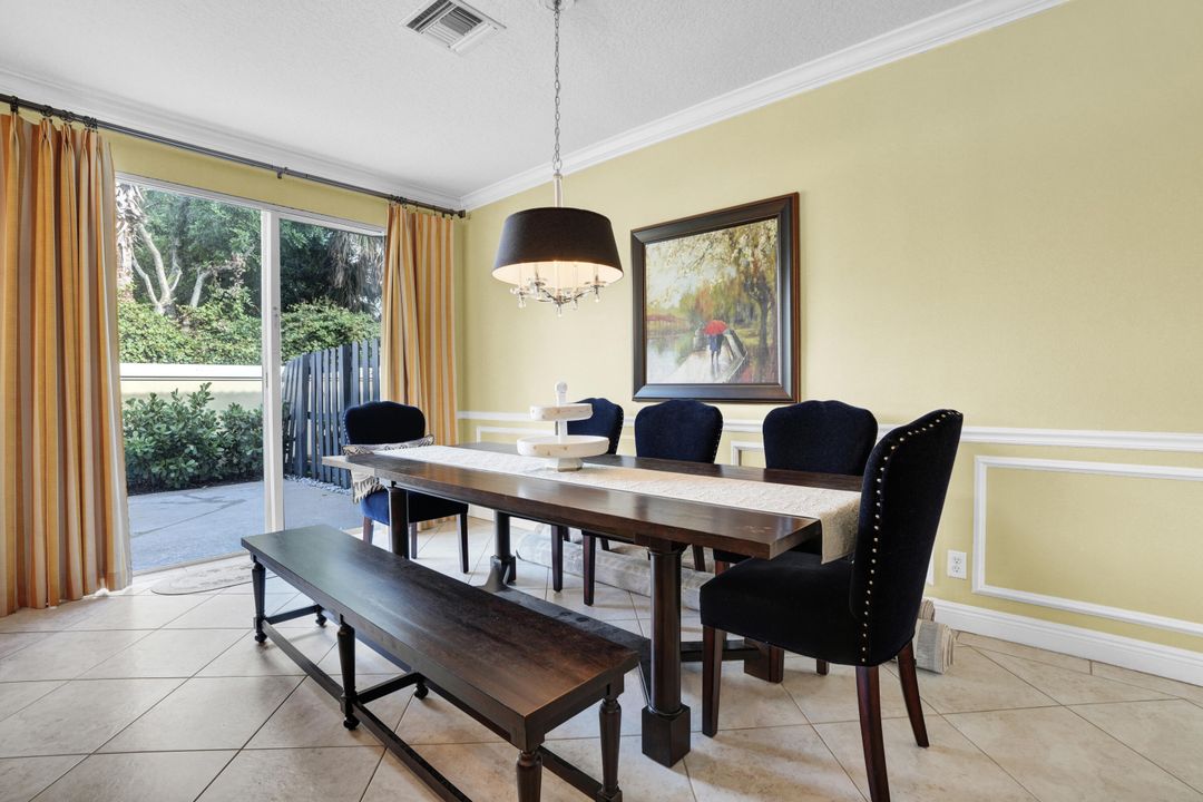 出租: $3,500 (3 贝兹, 2 浴室, 1854 平方英尺)