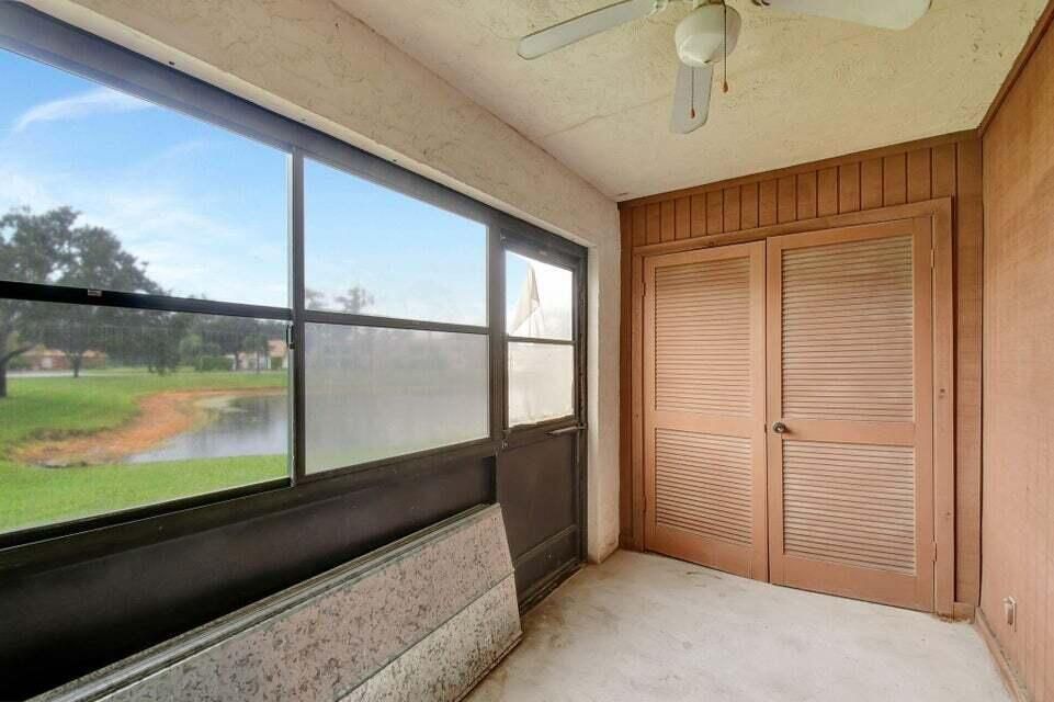 出租: $1,900 (2 贝兹, 2 浴室, 883 平方英尺)