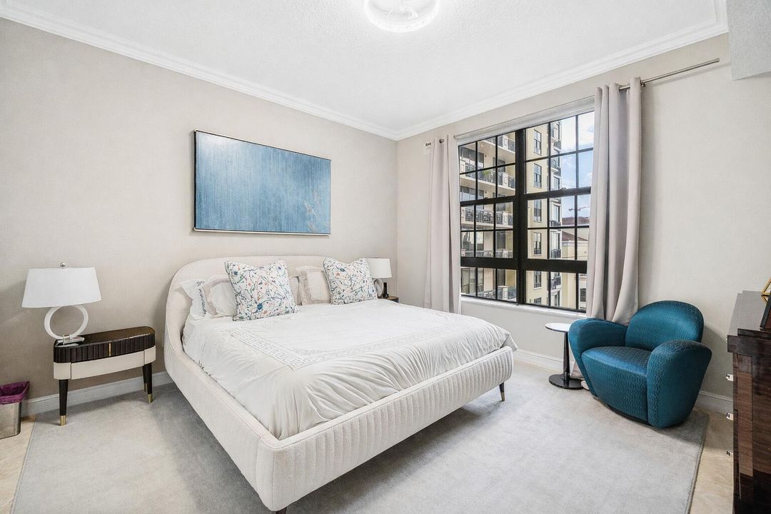 For Sale: $1,295,000 (2 beds, 2 baths, 1670 Square Feet)