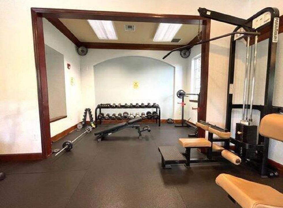 В аренду: $2,300 (2 спален, 2 ванн, 1107 Квадратных фут)