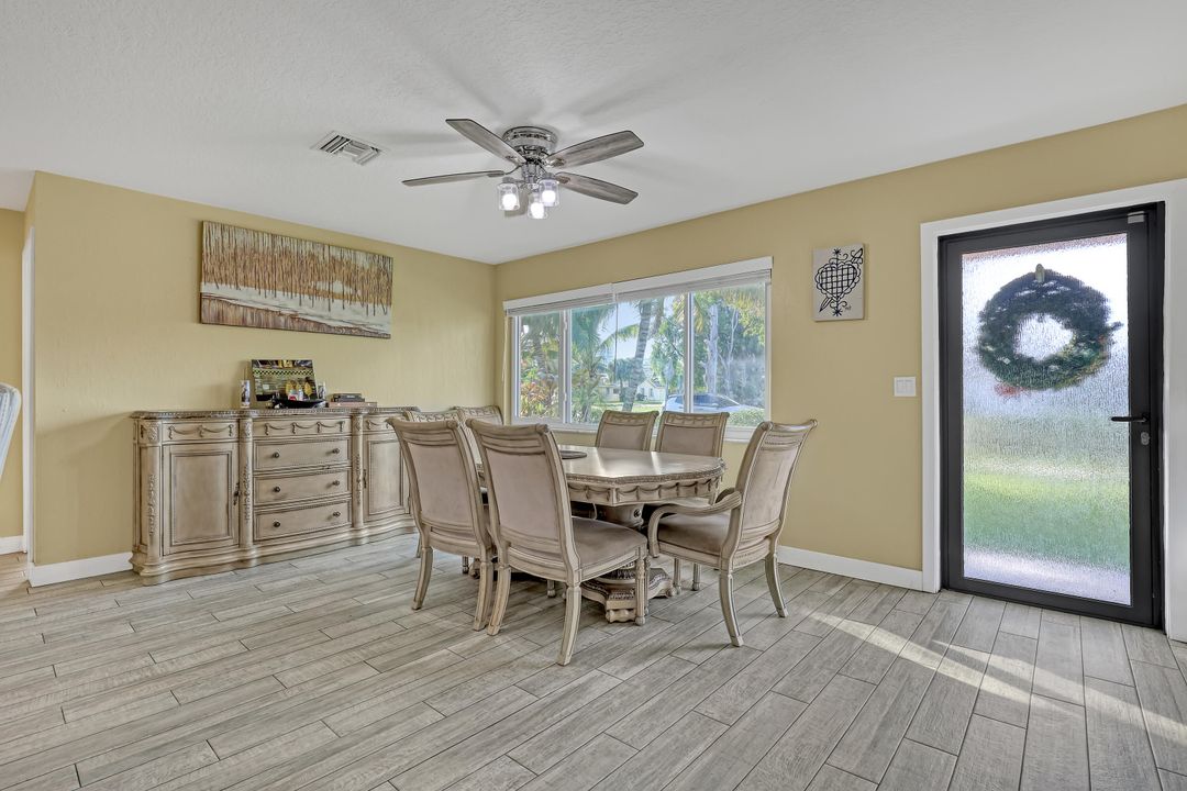 For Sale: $550,000 (4 beds, 3 baths, 1855 Square Feet)