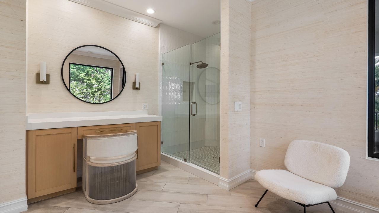 На продажу: $3,299,900 (5 спален, 5 ванн, 5863 Квадратных фут)