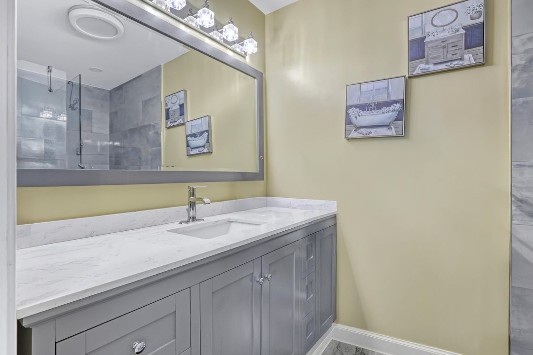 For Sale: $550,000 (4 beds, 3 baths, 1855 Square Feet)