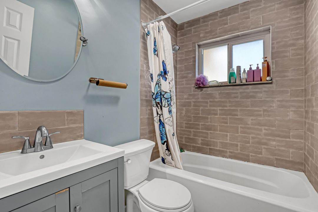 For Sale: $550,000 (4 beds, 3 baths, 1855 Square Feet)