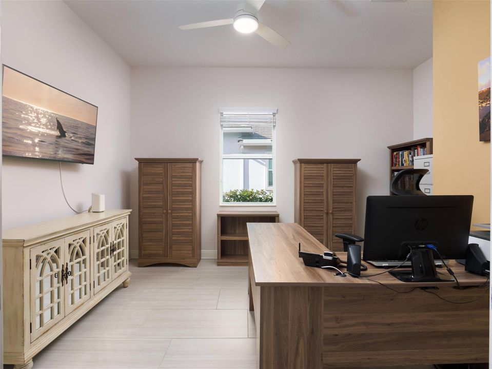 For Sale: $1,099,000 (3 beds, 2 baths, 2430 Square Feet)