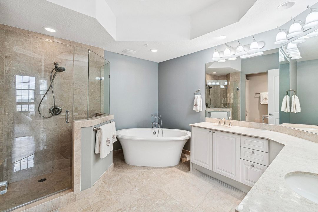 For Sale: $1,295,000 (2 beds, 2 baths, 1670 Square Feet)