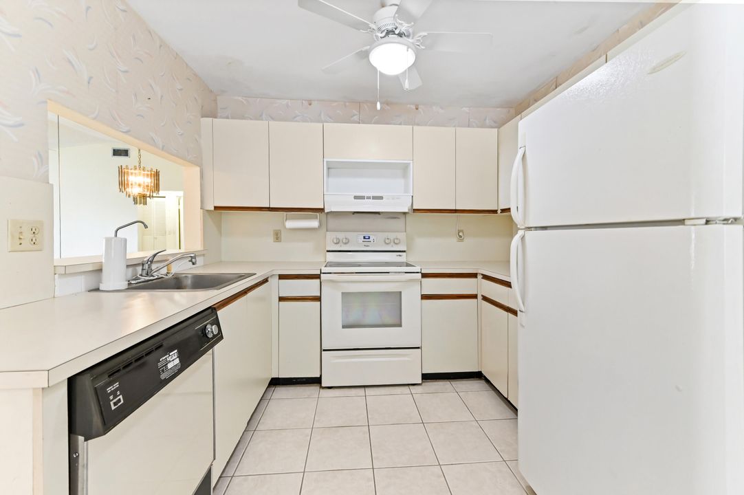 En Venta: $90,000 (2 camas, 2 baños, 1049 Pies cuadrados)