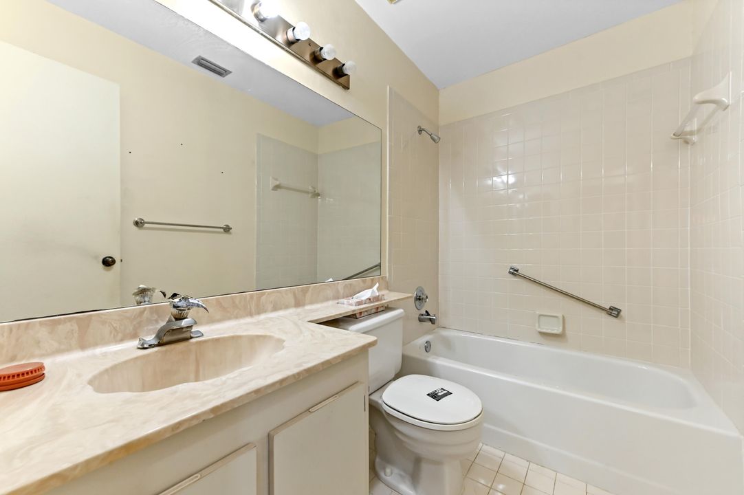 En Venta: $90,000 (2 camas, 2 baños, 1049 Pies cuadrados)