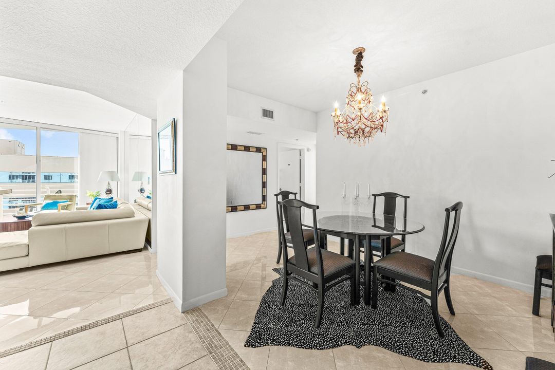 For Rent: $5,900 (3 beds, 3 baths, 1550 Square Feet)