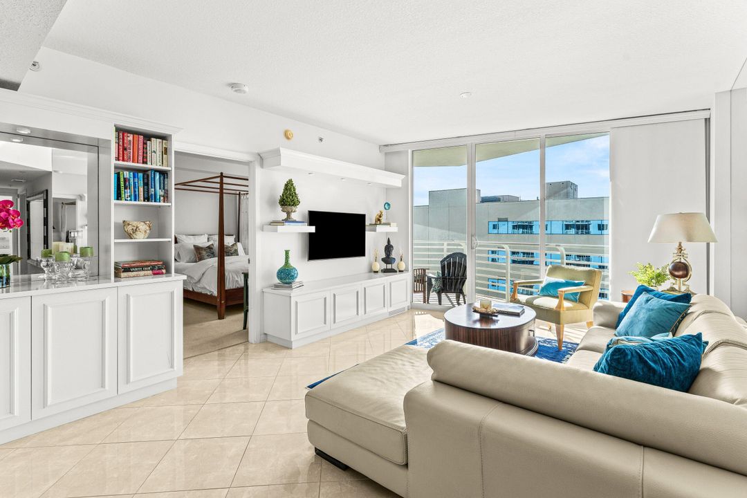 For Rent: $5,900 (3 beds, 3 baths, 1550 Square Feet)