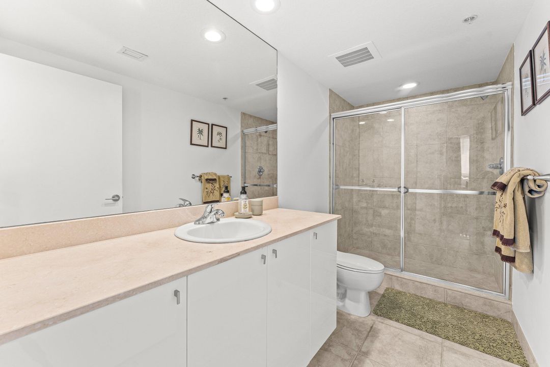 For Rent: $5,900 (3 beds, 3 baths, 1550 Square Feet)