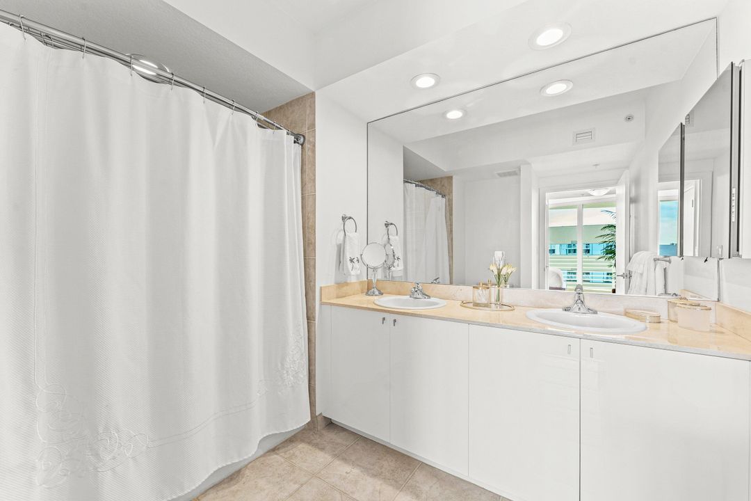 For Rent: $5,900 (3 beds, 3 baths, 1550 Square Feet)