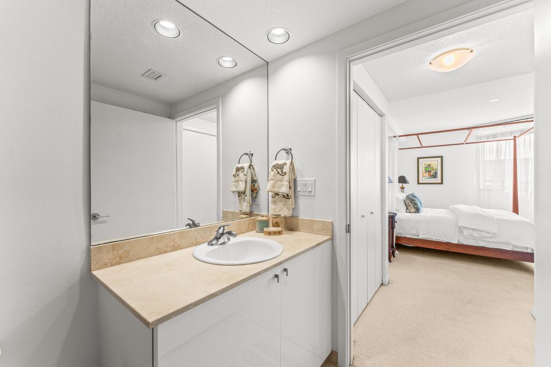 For Rent: $5,900 (3 beds, 3 baths, 1550 Square Feet)