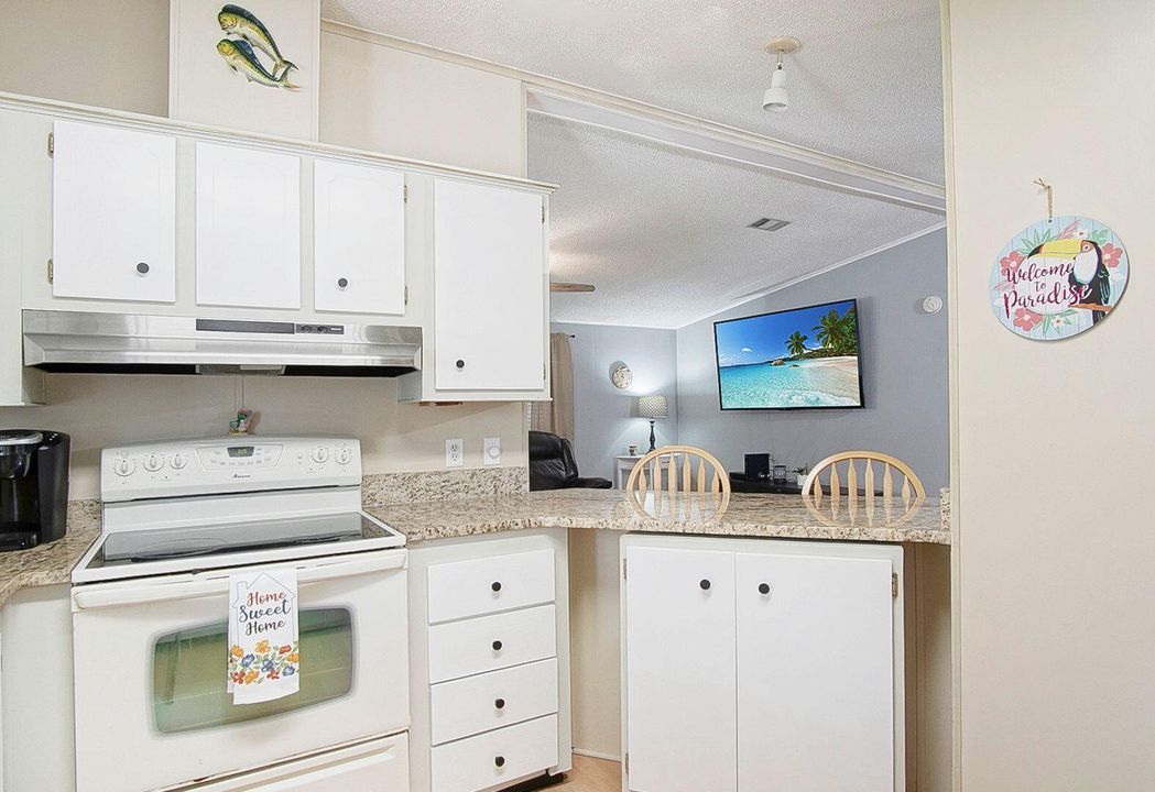 待售: $124,900 (2 贝兹, 2 浴室, 1032 平方英尺)