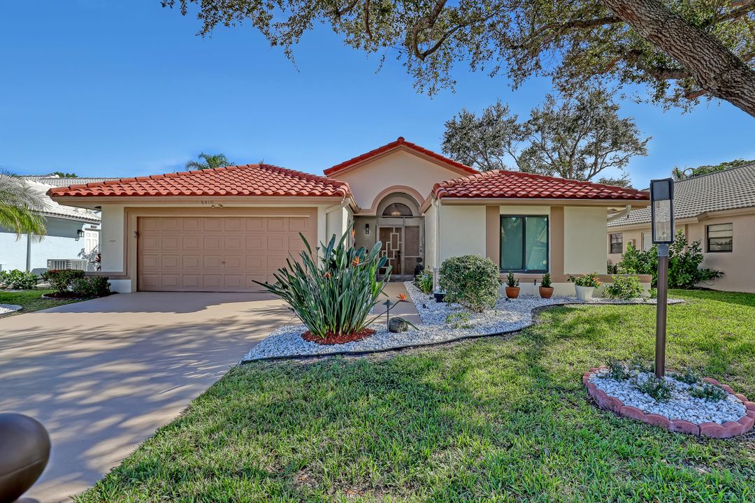 For Sale: $595,000 (3 beds, 2 baths, 2104 Square Feet)