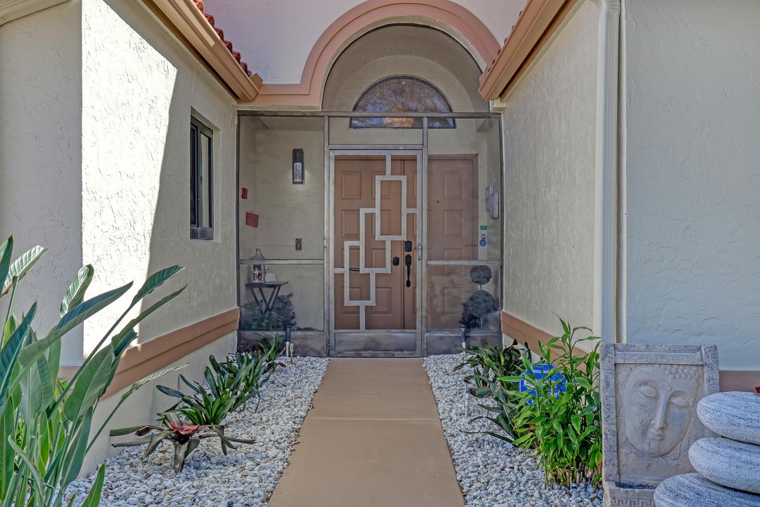 For Sale: $595,000 (3 beds, 2 baths, 2104 Square Feet)