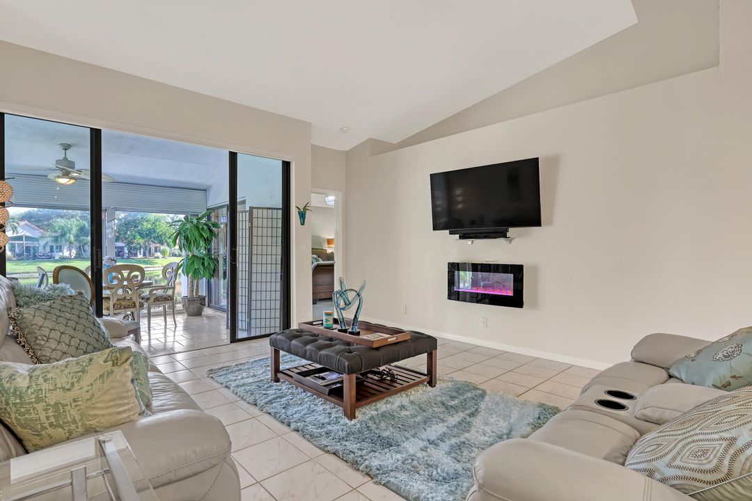 For Sale: $595,000 (3 beds, 2 baths, 2104 Square Feet)