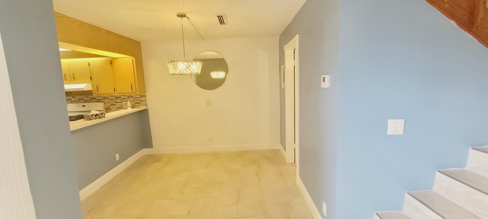 Active With Contract: $2,250 (2 beds, 2 baths, 1328 Square Feet)