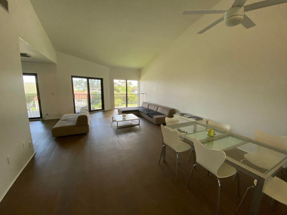 В аренду: $4,500 (3 спален, 2 ванн, 1863 Квадратных фут)