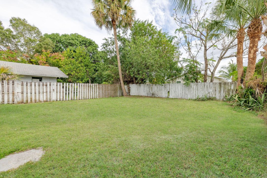 For Rent: $2,000 (3 beds, 2 baths, 1008 Square Feet)