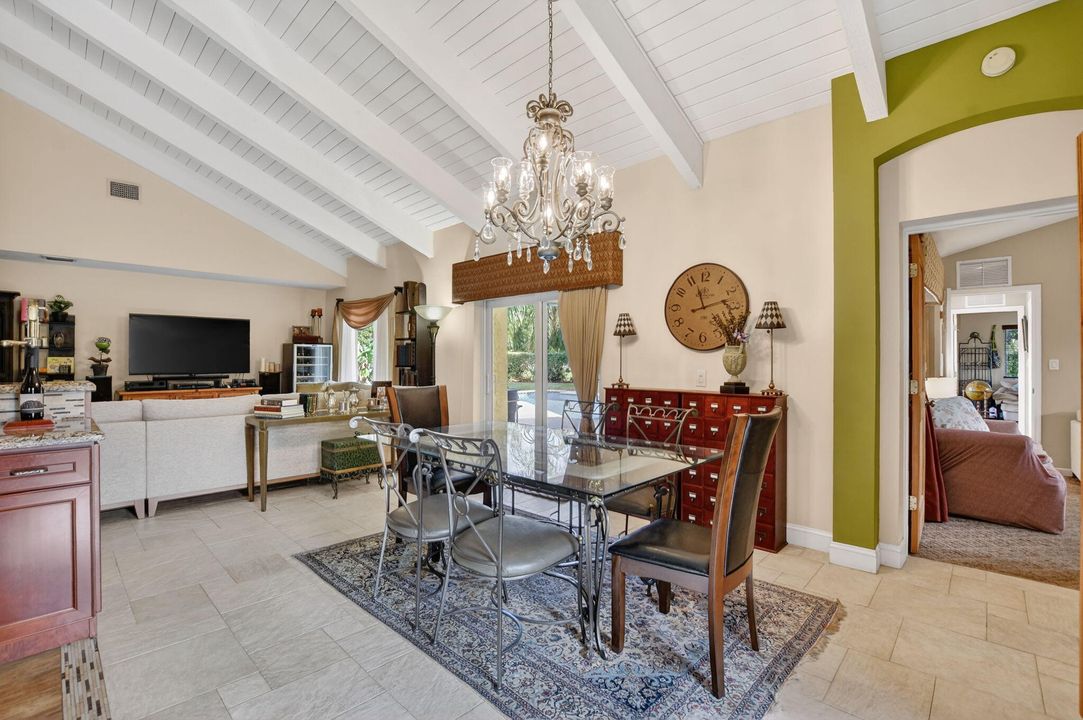 На продажу: $880,000 (4 спален, 3 ванн, 2527 Квадратных фут)