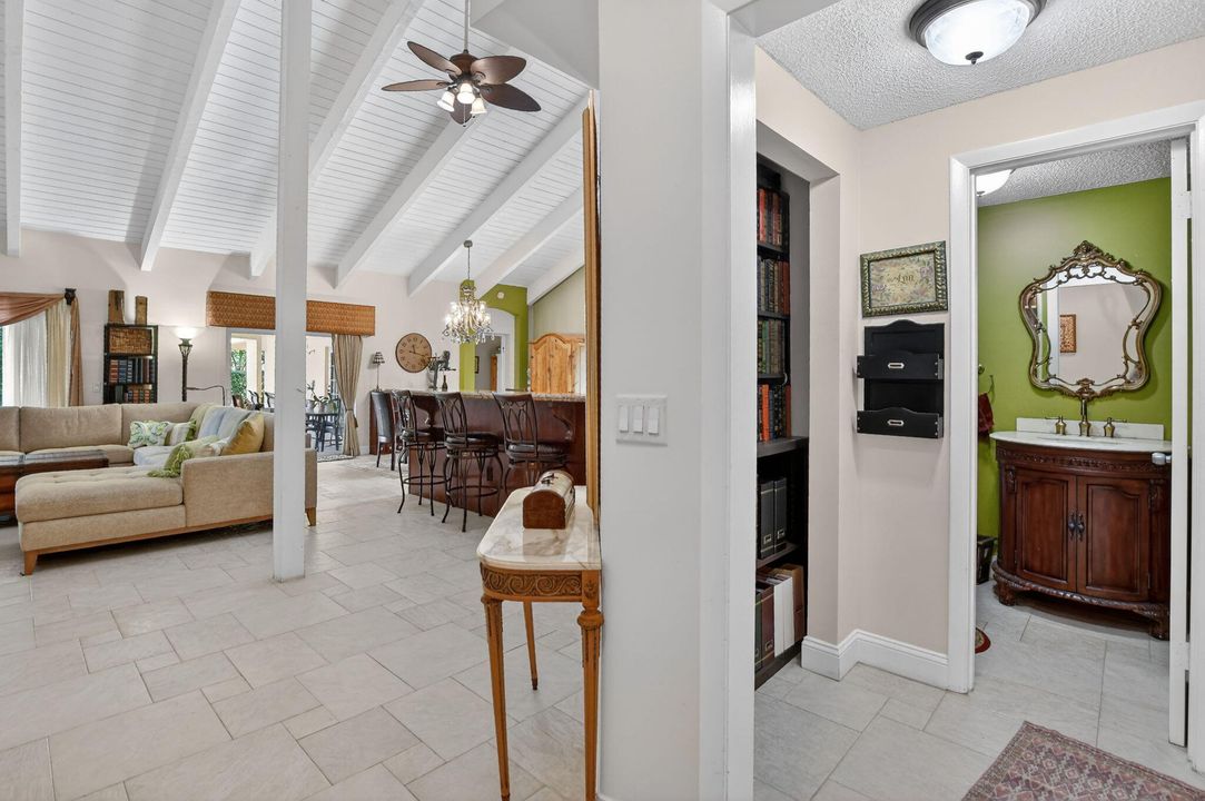 На продажу: $880,000 (4 спален, 3 ванн, 2527 Квадратных фут)