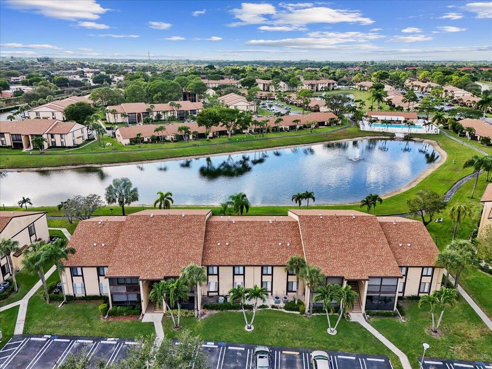 待售: $179,900 (2 贝兹, 2 浴室, 1111 平方英尺)