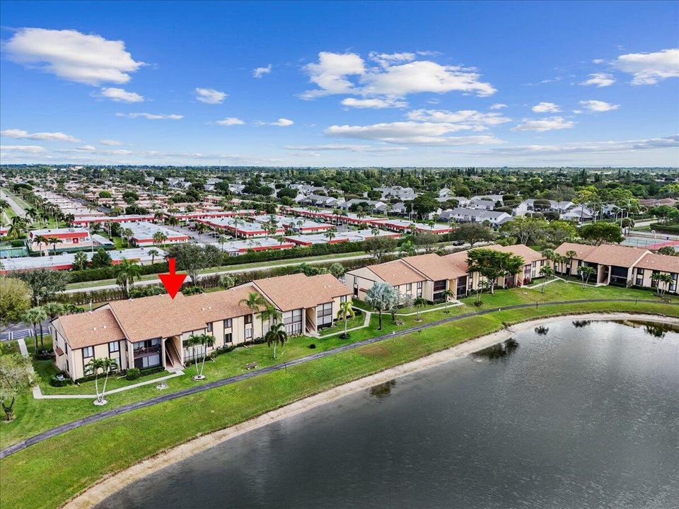 待售: $179,900 (2 贝兹, 2 浴室, 1111 平方英尺)