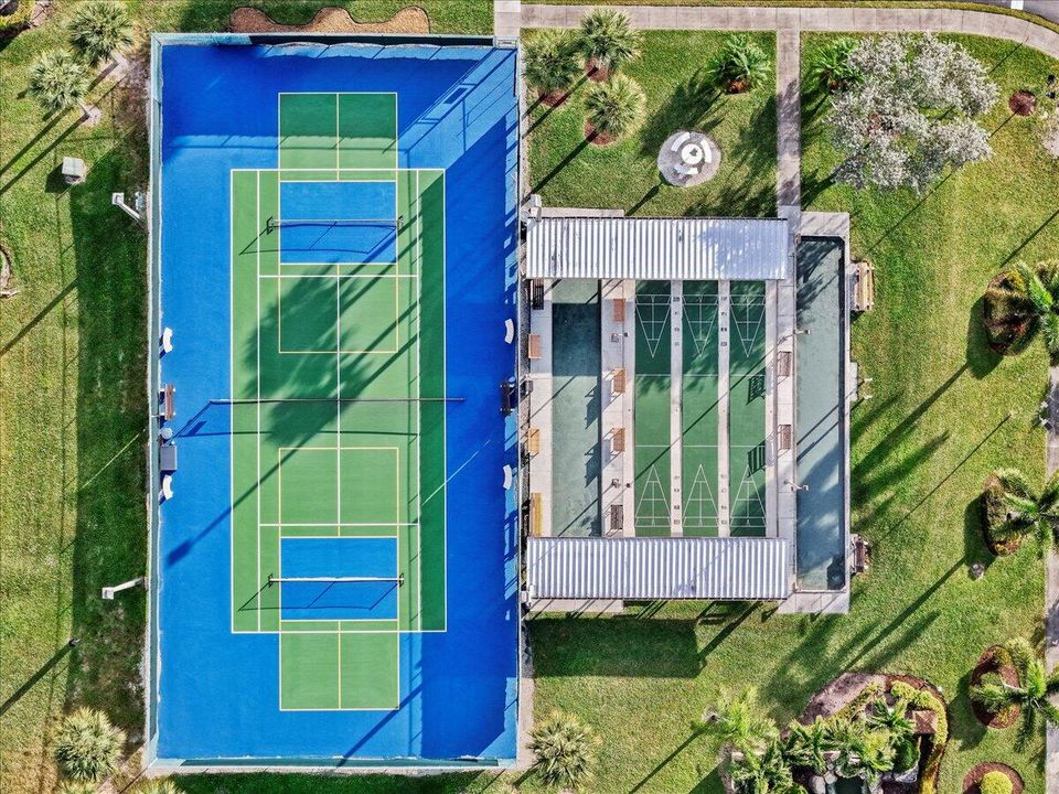 待售: $179,900 (2 贝兹, 2 浴室, 1111 平方英尺)