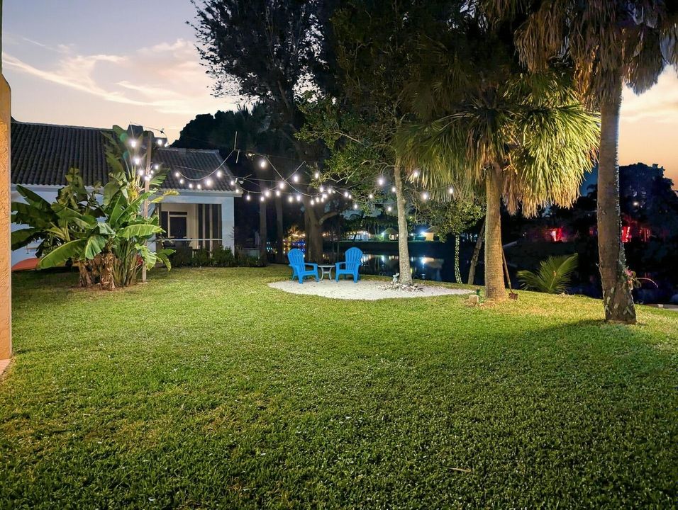 Active With Contract: $650,000 (4 beds, 2 baths, 2778 Square Feet)