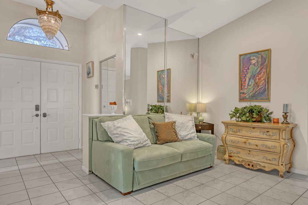 For Sale: $595,000 (3 beds, 2 baths, 2104 Square Feet)