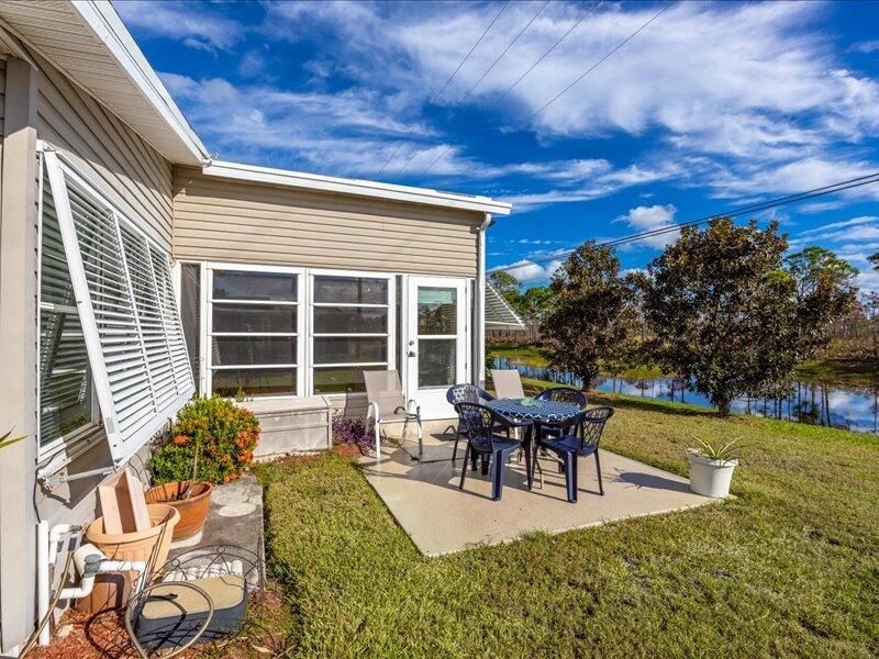 En Venta: $299,000 (2 camas, 2 baños, 1390 Pies cuadrados)