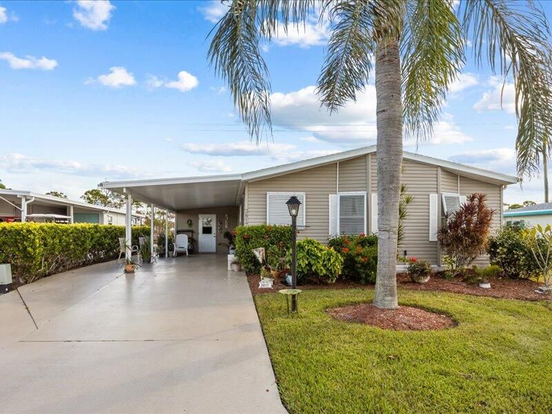 En Venta: $299,000 (2 camas, 2 baños, 1390 Pies cuadrados)