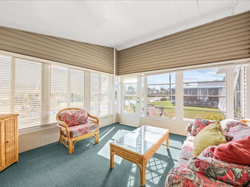 En Venta: $299,000 (2 camas, 2 baños, 1390 Pies cuadrados)