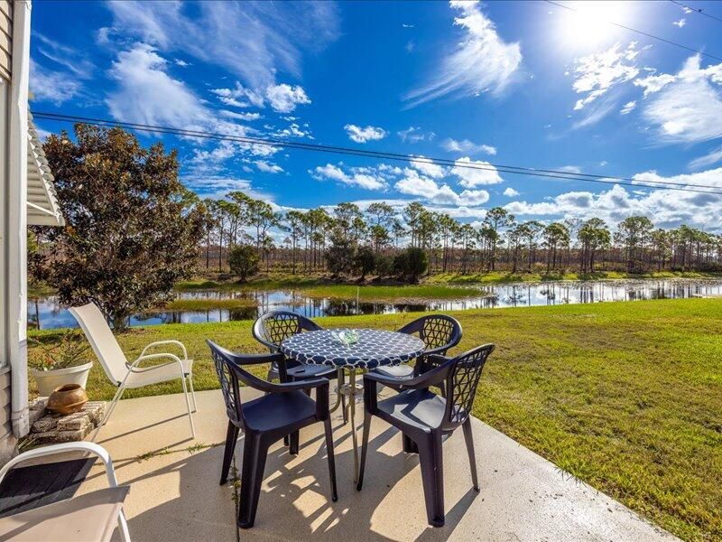 En Venta: $299,000 (2 camas, 2 baños, 1390 Pies cuadrados)