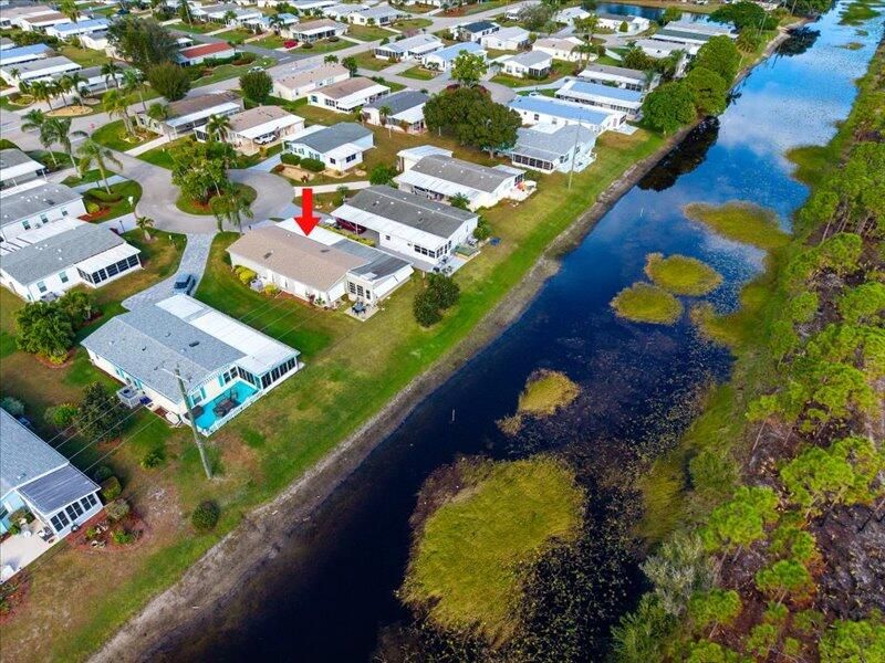 En Venta: $299,000 (2 camas, 2 baños, 1390 Pies cuadrados)