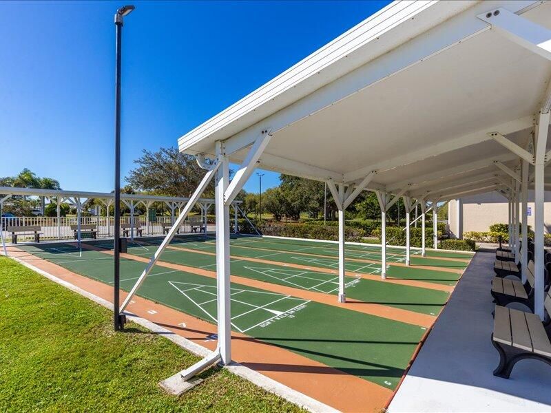 En Venta: $299,000 (2 camas, 2 baños, 1390 Pies cuadrados)