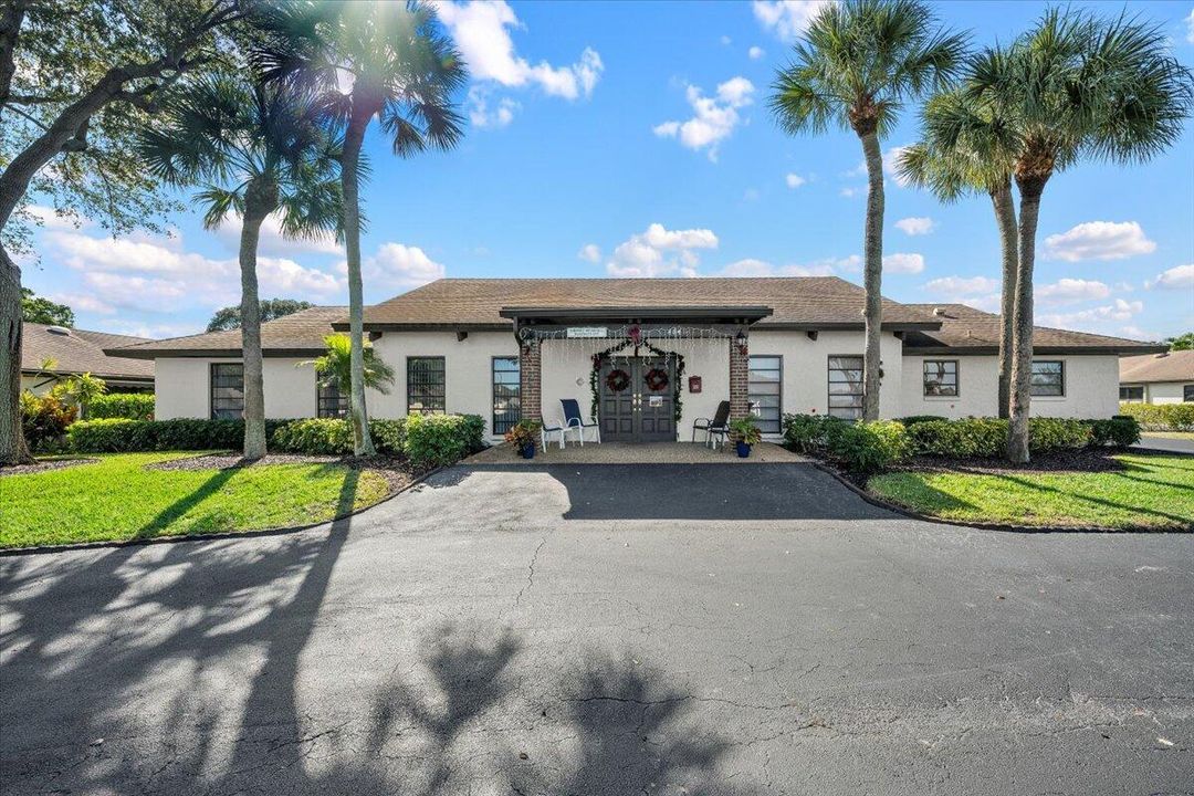 En Venta: $275,000 (2 camas, 2 baños, 1400 Pies cuadrados)