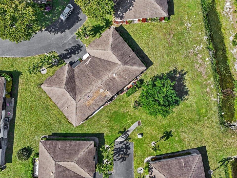 En Venta: $275,000 (2 camas, 2 baños, 1400 Pies cuadrados)