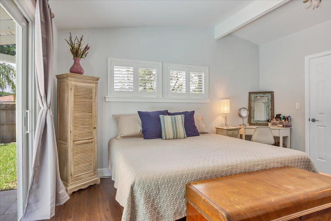 For Rent: $6,100 (2 beds, 2 baths, 1578 Square Feet)