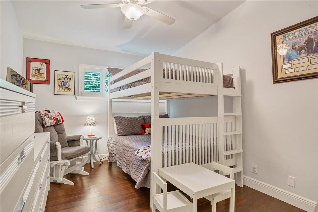 For Rent: $6,100 (2 beds, 2 baths, 1578 Square Feet)