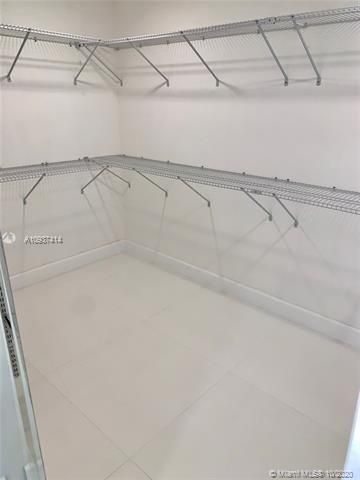 For Sale: $335,000 (2 beds, 2 baths, 1466 Square Feet)