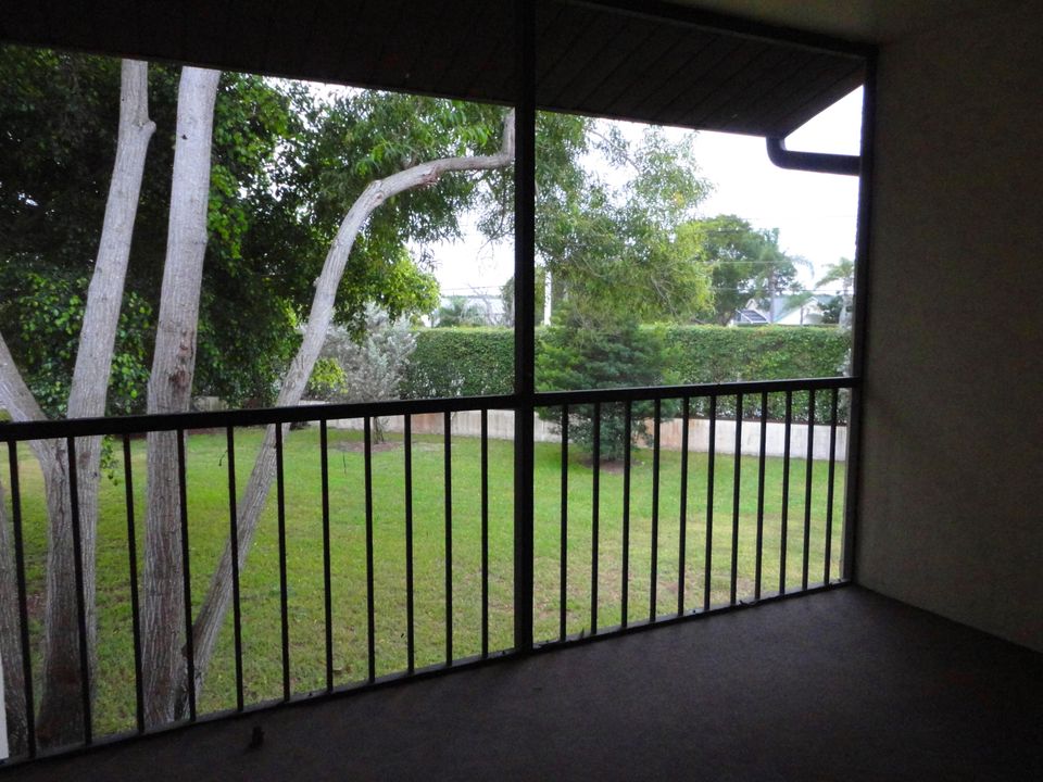 出租: $1,400 (1 贝兹, 1 浴室, 788 平方英尺)