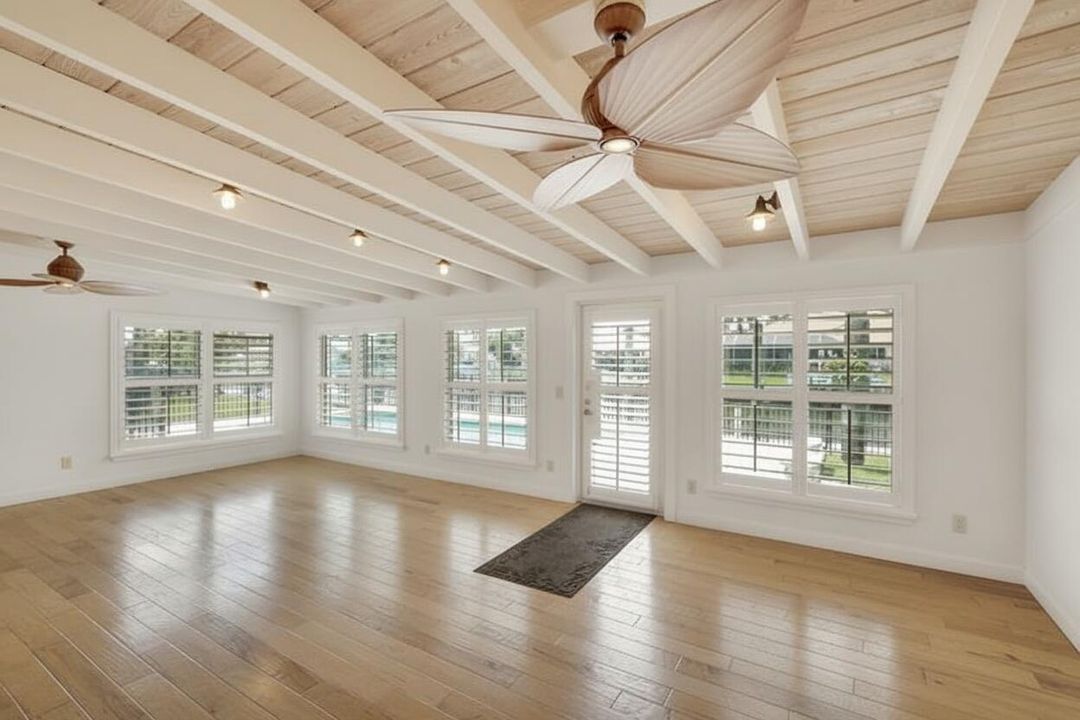 На продажу: $1,800,000 (3 спален, 3 ванн, 2300 Квадратных фут)