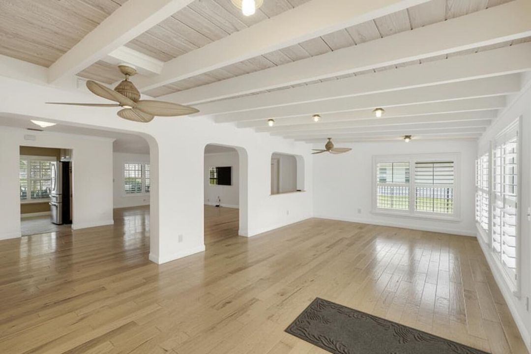 На продажу: $1,800,000 (3 спален, 3 ванн, 2300 Квадратных фут)