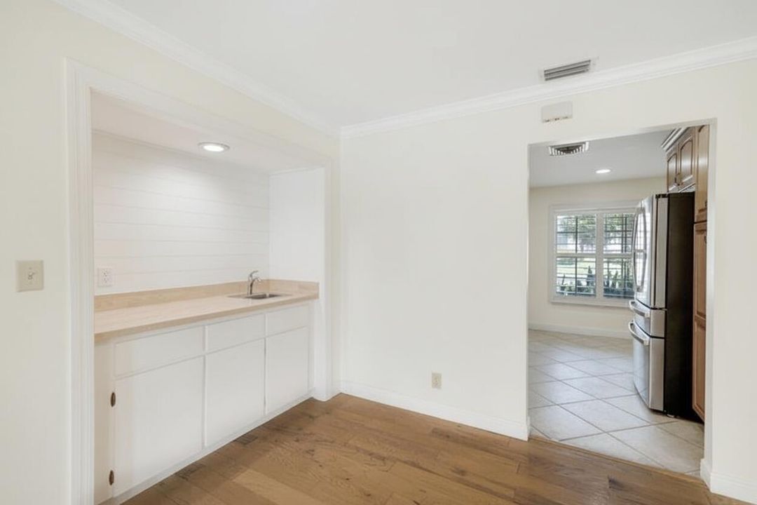 На продажу: $1,800,000 (3 спален, 3 ванн, 2300 Квадратных фут)